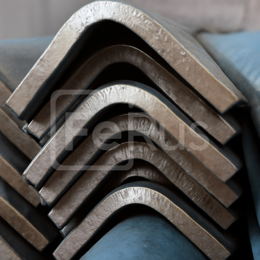 Профиль гнутый равнополочный 40х40х2,5 мм 10кп ГОСТ 19771-93